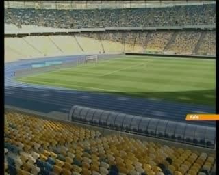 Два года после Евро-2012: “Олимпийский” в долгах, как в шелках