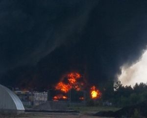 Кабмін призначив відповідального за ліквідацію пожежі на нафтобазі