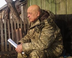 Москаль, розмахуючи прапором: «Новоросію» і «ЛНР» зметуть із лиця землі (фото)