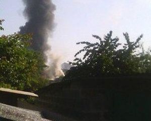 У Донецьку горить військова база бойовиків (фото, відео)