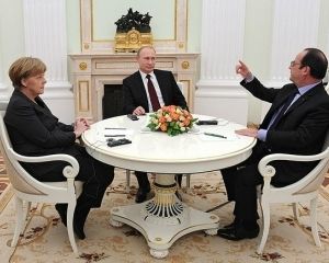 Олланд, Меркель і Путін здзвонилися через Україну