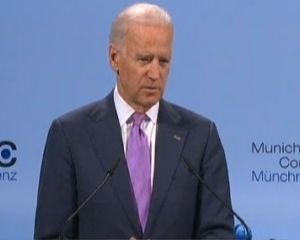 Байден: Путин должен убраться из Украины