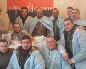 Ярош собрал совещание на больничной койке (фото)
