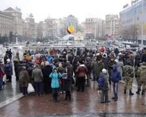 Киев вышел на поддержку Мариуполя (фото, обновляется)
