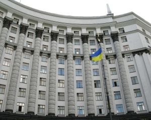 Яценюк срочно собирает Кабмин