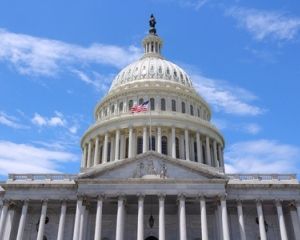 Експерт пояснив, чому Конгрес США позбавив Україну статусу