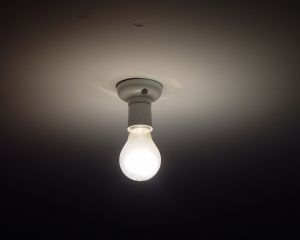 Нічне світло здешевшає