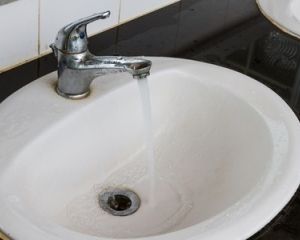 Киянам подають воду з фекаліями