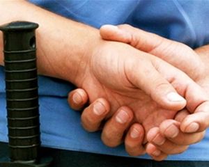 Міліціонери розписали міст через Дніпро «Новоросією»