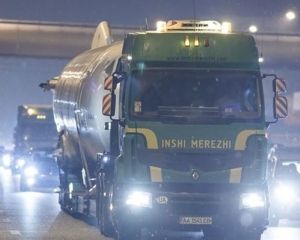 Как везли самолет по улицам Киева (фото, видео)