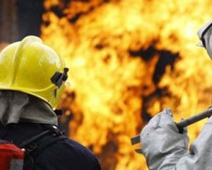 В Донецке горит газопровод