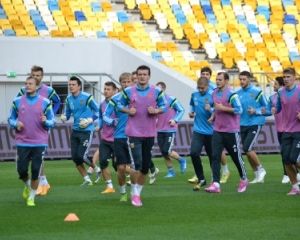 Україна