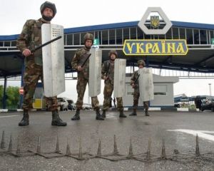 В Украину сунется еще 90 путинских грузовиков