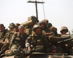 Москва не призналась Киеву, зачем стягивает армию к украинской границе