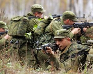 Россия вызывает военнослужащих запаса на сборы, чтобы раздать новейшее оружие