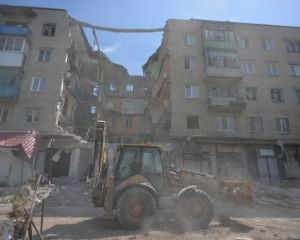 Славянску вернули свет, детсады и банки