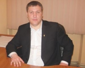 Депутата, вышедшего из Свободы, избили битами и трубами (фото)