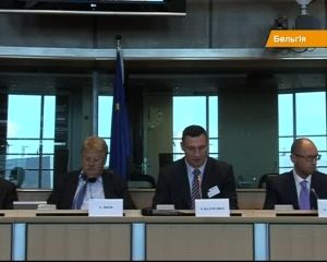Яценюк, Кличко и Тягнибок рассказали Европе правду о