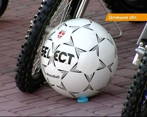 Енакиево подарили лучшую в Европе арену для мотобола (видео)