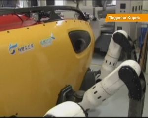 Южнокорейские ученые создали из краба робота-разведчика (видео)
