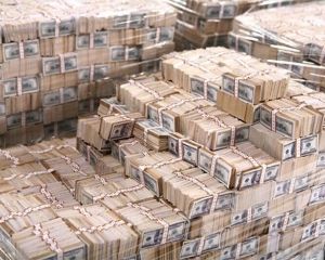 Иностранная валюта бежит из Украины