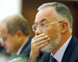Арбузов требует от Табачника назначить «1 сентября»