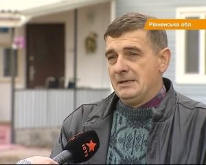 На Ровенщине многодетный отец «усыновил» 13 пенсионеров-инвалидов