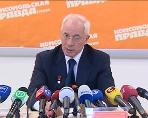 Азаров назвал «боксером-отморозком» подозреваемого в убийствах в «Караване»