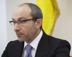 Жителям поврежденного взрывом дома выплатили по тысяче гривен помощи
