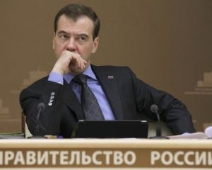 Медведев приказал русскому языку наступать