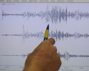 У побережья Филиппин сильное землетрясение: объявлена угроза цунами