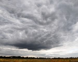 Украину продолжает донимать непогода
