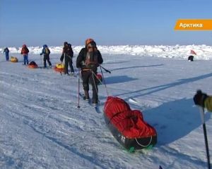 «Факты» на полярной олимпиаде. Лыжи, бег, прыжки с парашютом