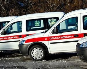 Азаров купил «скорые», за которые против Тимошенко возбудили дело