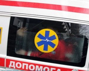 Киевские власти обещают помочь семье женщины, погибшей в лифте