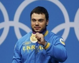 Третье золото Олимпиады. Тяжеловес Алексей занимался бальными танцами и шил мягкие игрушки
