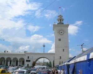 Поезда в Крым стали больше на 74 вагона