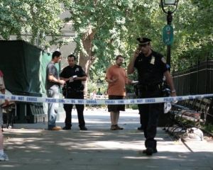 В Нью-Йорке туристов бьют по голове молотком