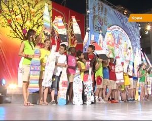 В «Артеке» проходит фестиваль «Изменим мир к лучшему»