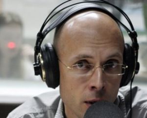 У Москві порізали відомого журналіста
