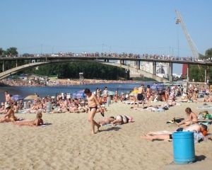 У Києві дозволили купатися ще на 4-х пляжах