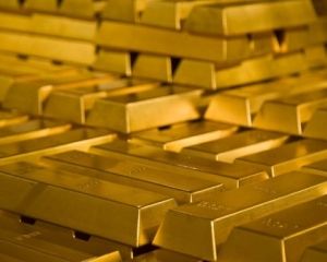 МВФ: Україна скуповує золото