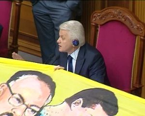 Литвин пообіцяв винести «язик» з Ради