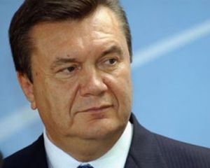 Янукович набере 12-тисячну армію соцпрацівників для перепису пільговиків
