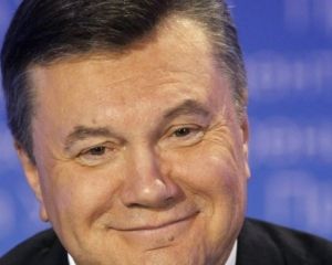 Янукович наказав Азарову звільнити деяких міністрів