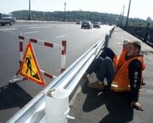 На проспекті Перемоги обмежать рух транспорту