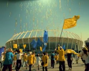Українські зірки заспівали народний хіт Євро-2012 «Вболівай!»