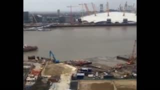 “Лох-несское чудовище” в Темзе будоражит Сеть