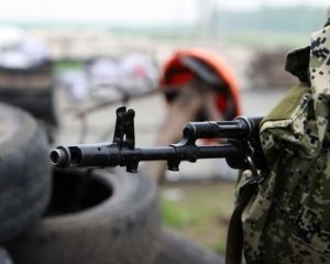 Неспокійно в АТО: терористи наставили БМП та ракети