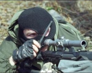Снайперы боевиков ведут обстрелы на всех направлениях